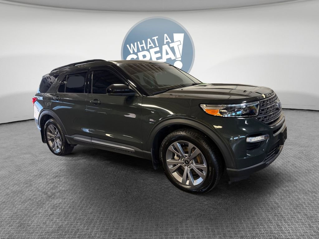 Used 2022 Ford Explorer XLT w/ Equipment Group 202A AWD/4WD image 1