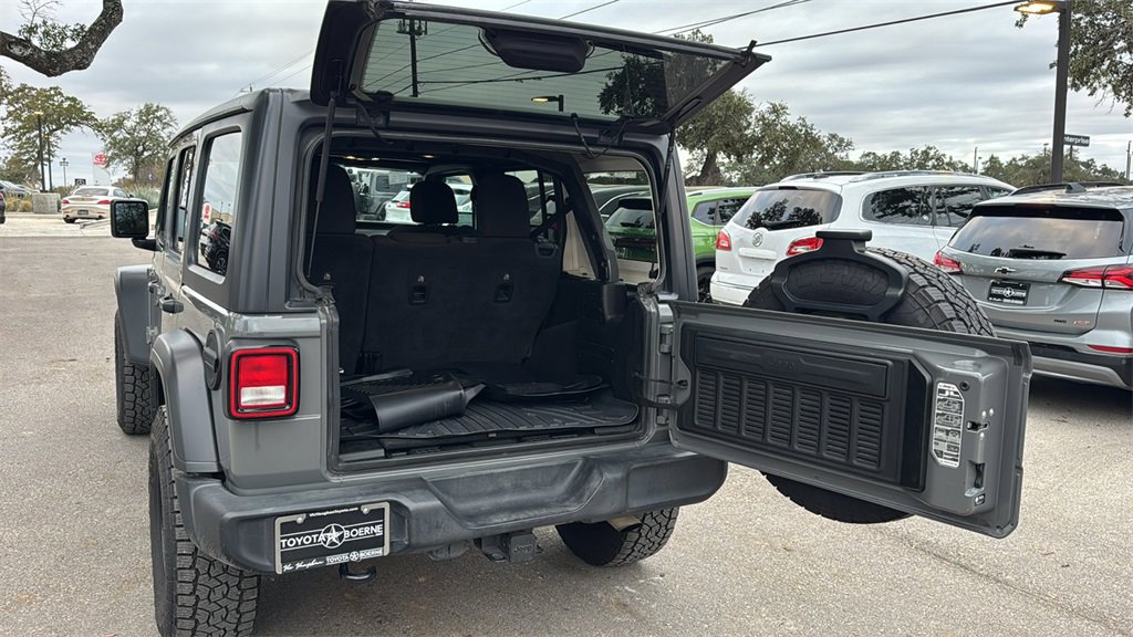 Used 2021 Jeep Wrangler Unlimited Sport image 39