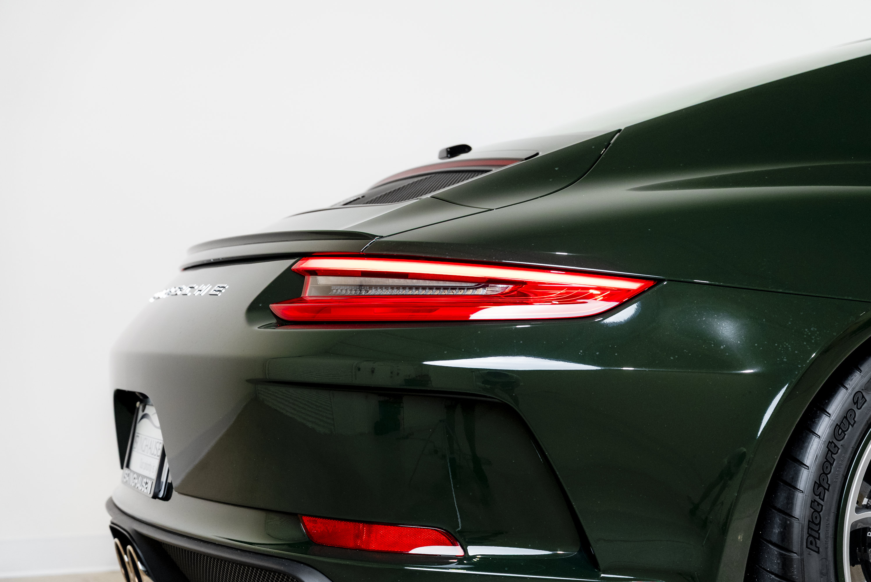 Used 2018 Porsche 911 GT3 RWD image 4