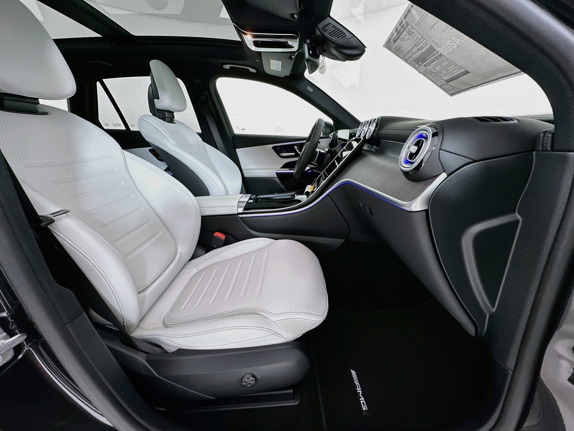 New 2027 Mercedes-Benz GLC 300 4MATIC image 31