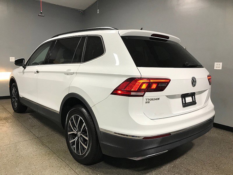 Used 2020 Volkswagen Tiguan SE w/ Panoramic Sunroof Package image 5