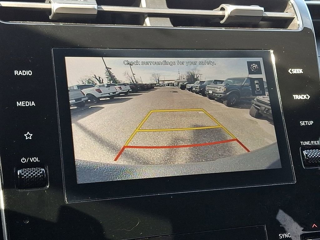 Used 2022 Hyundai Santa Cruz SEL Premium image 18