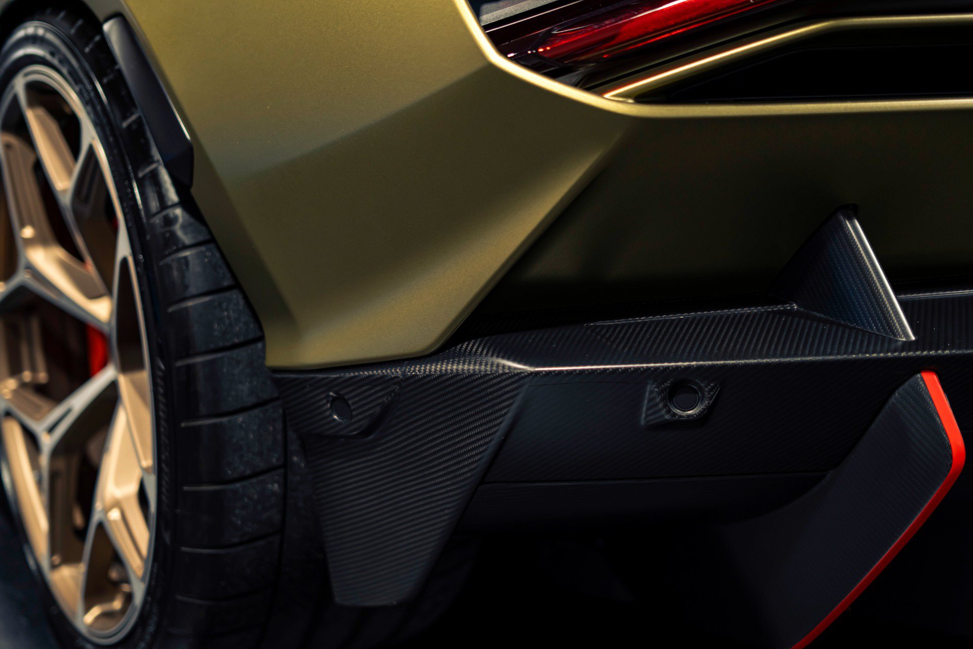 Used 2025 Lamborghini Revuelto AWD/4WD image 42