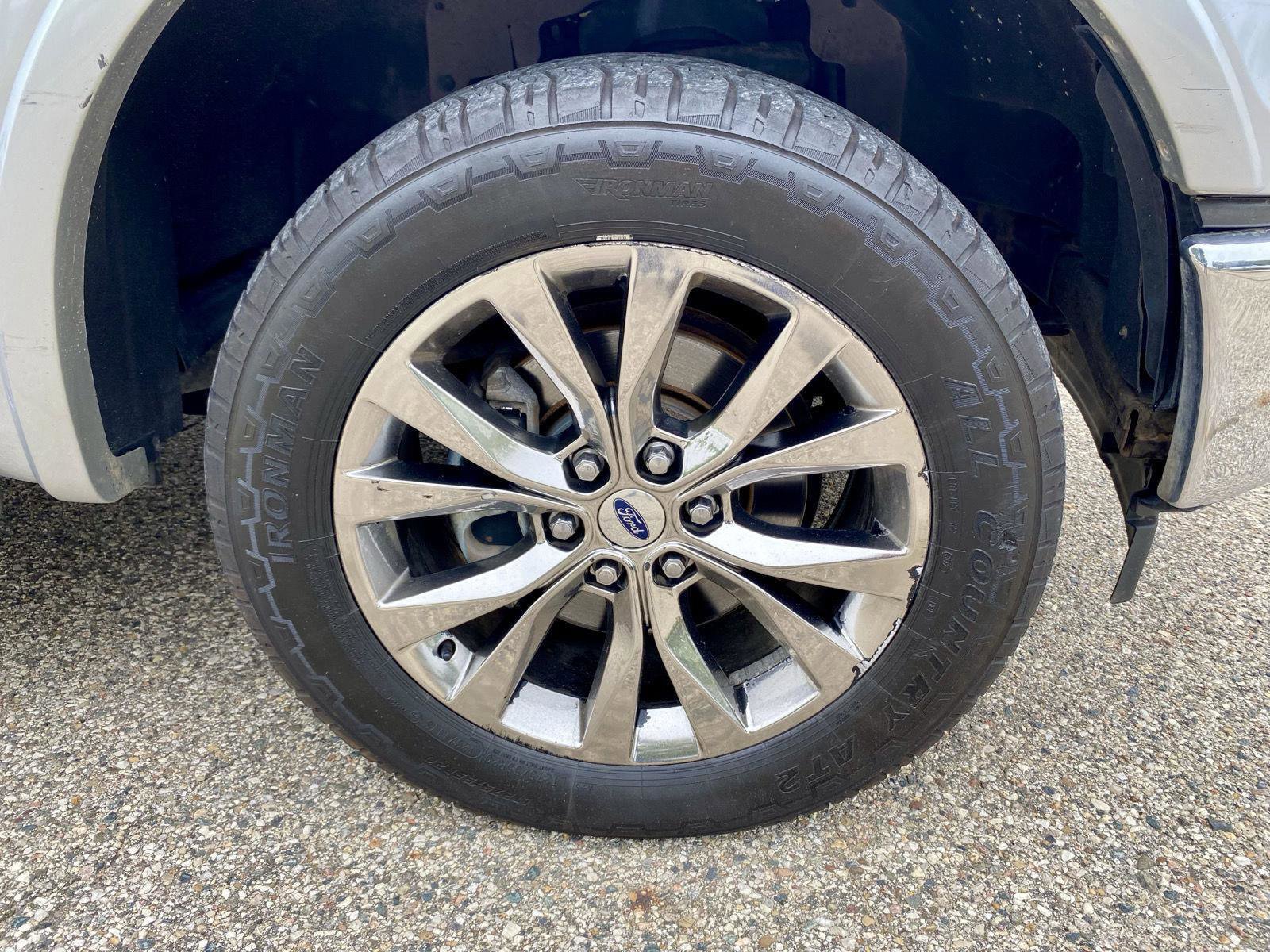 Used 2017 Ford F150 Lariat image 46