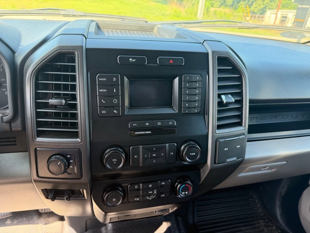 Used 2022 Ford F350 XL w/ Power Equipment Group AWD/4WD image 34