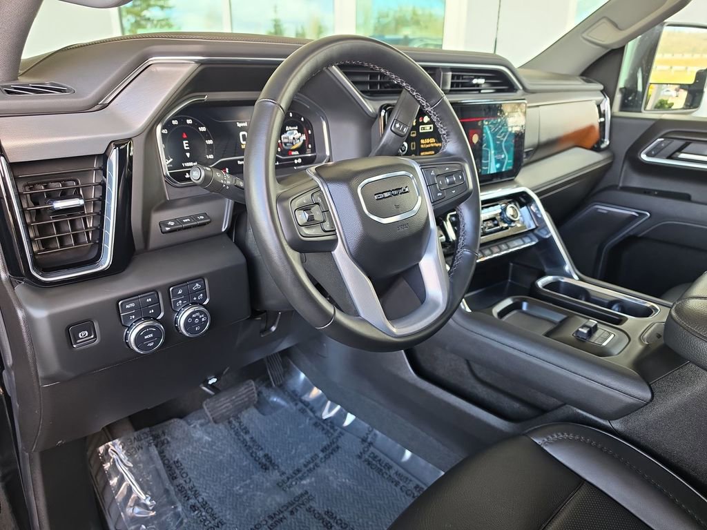 Certified 2025 GMC Sierra 3500 Denali w/ Denali Reserve Package image 11