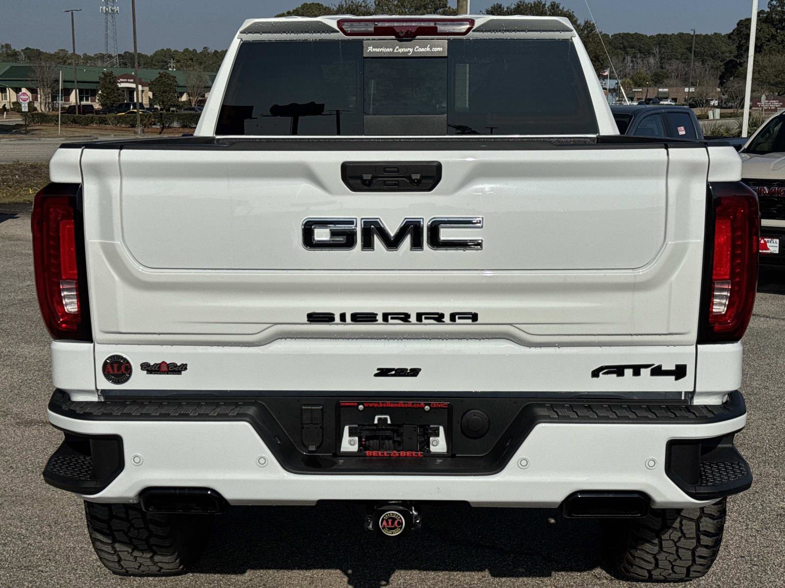 New 2026 GMC Sierra 1500 AT4 w/ Technology Package AWD/4WD image 4