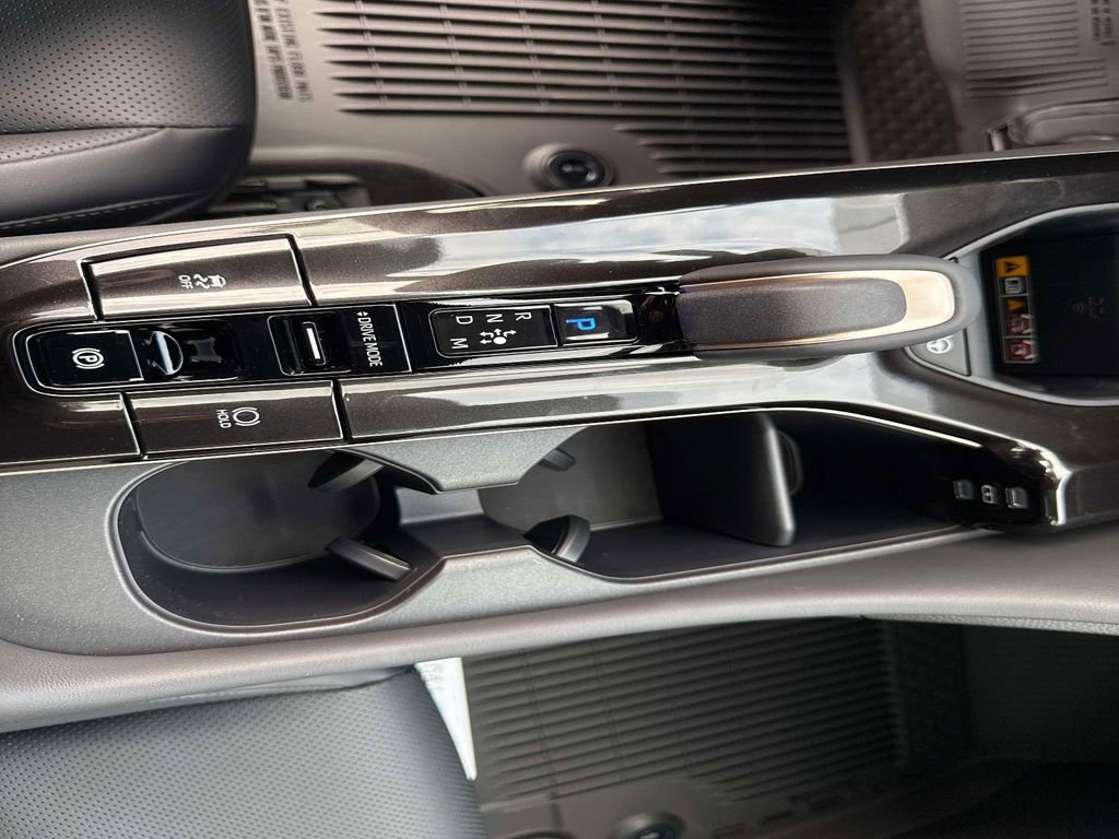 New 2026 Toyota Crown Platinum image 27