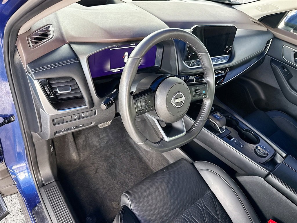 Used 2023 Nissan Rogue Platinum w/ Platinum Premium Package image 10