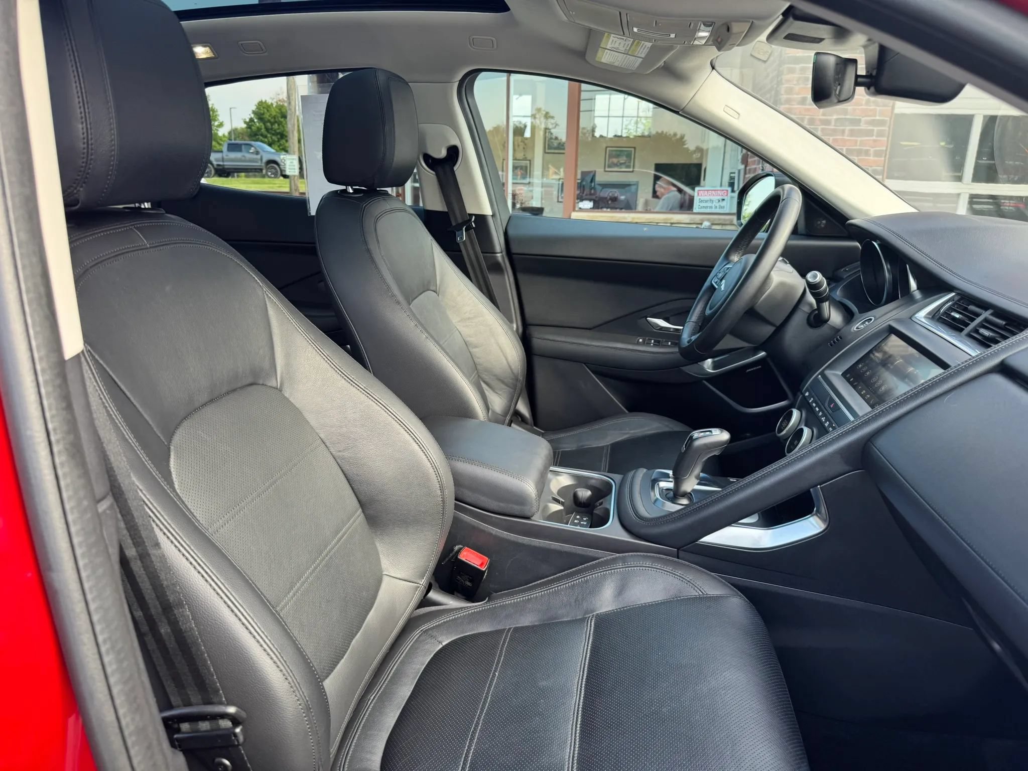 Used 2020 Jaguar E-PACE SE AWD/4WD image 45