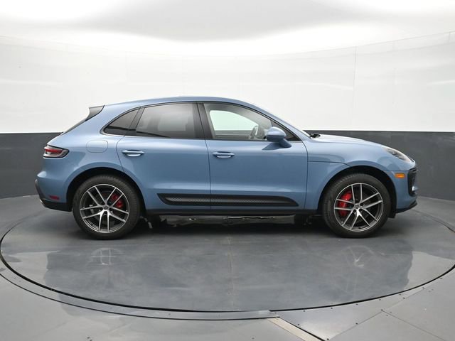 Certified 2022 Porsche Macan S AWD/4WD image 24