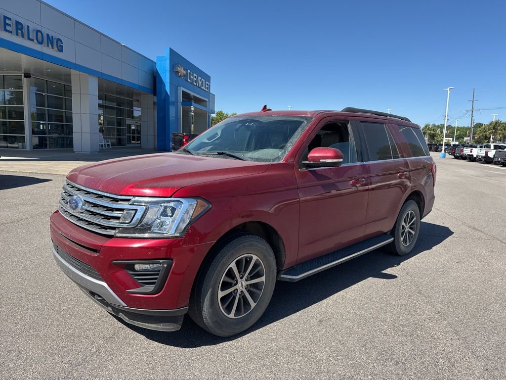 Used 2018 Ford Expedition XLT w/ Equipment Group 202A AWD/4WD image 1