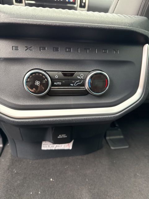 New 2026 Ford Expedition Active AWD/4WD image 32