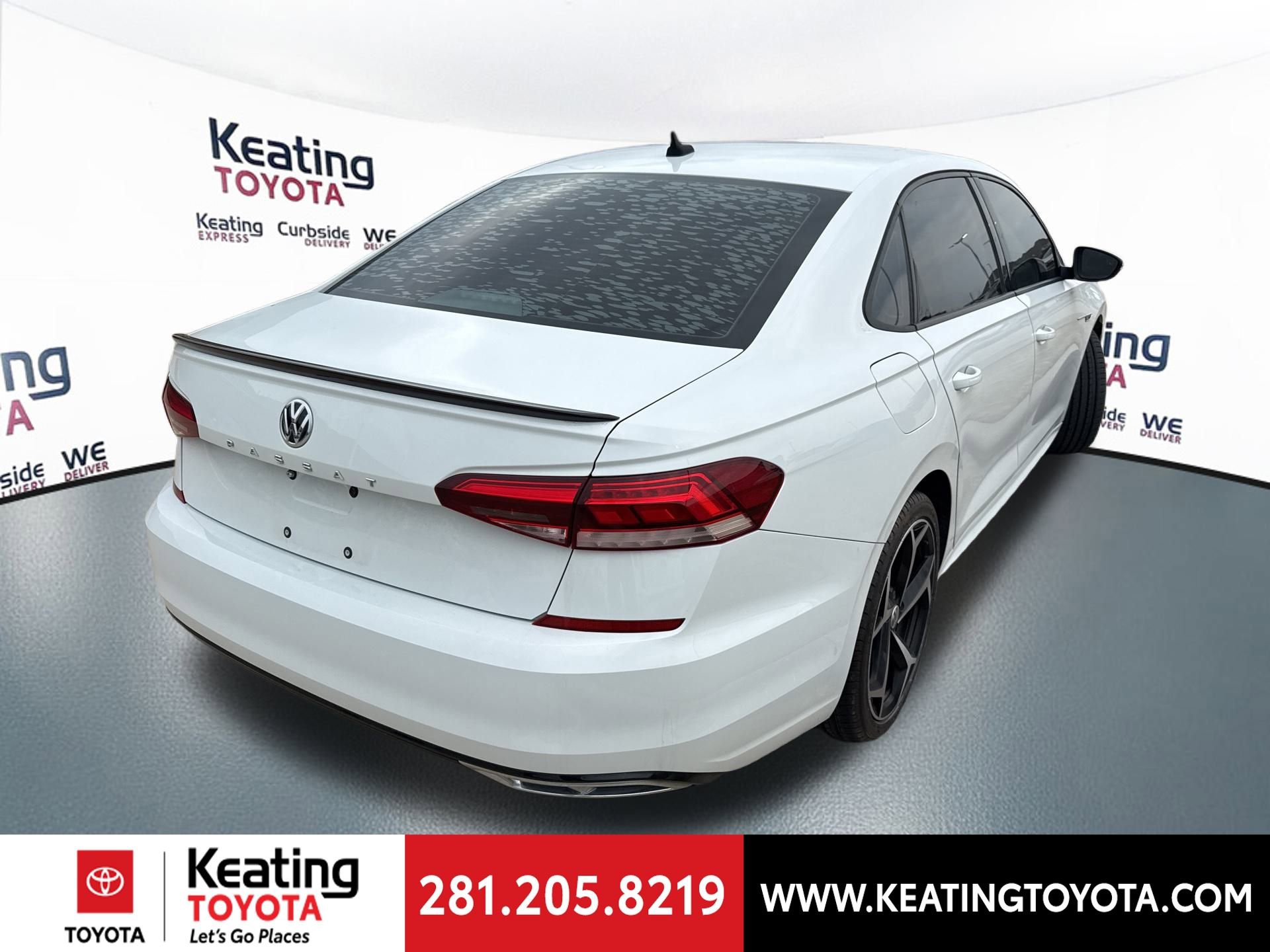 Used 2022 Volkswagen Passat 2.0T R-Line image 33