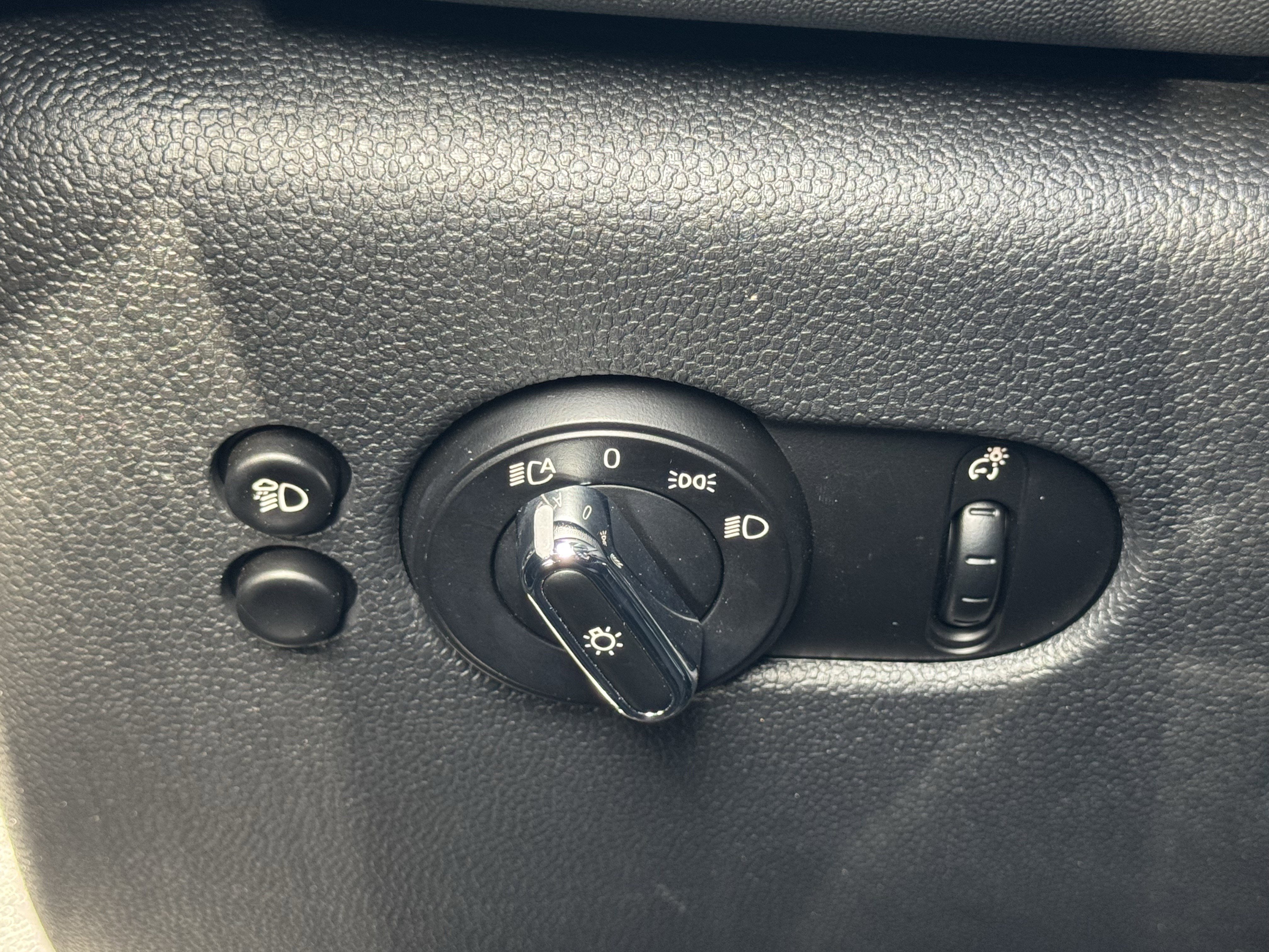 Used 2023 MINI Cooper S image 30