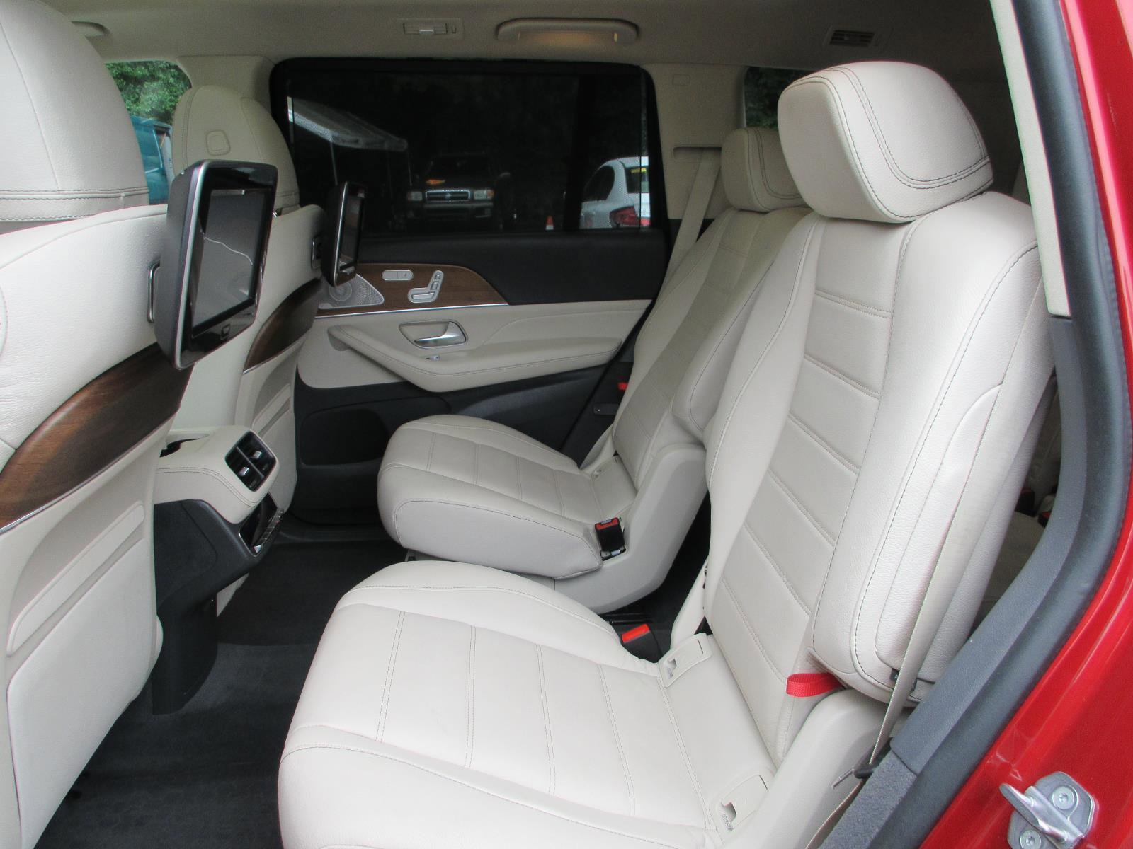 Used 2020 Mercedes-Benz GLS 580 4MATIC image 19