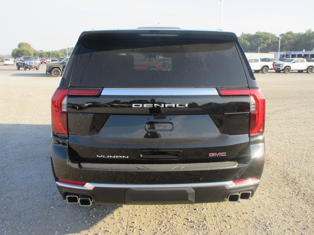 New 2026 GMC Yukon XL Denali w/ Denali Reserve Package image 5