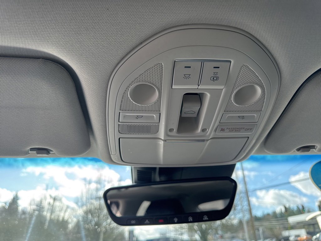 Used 2019 Genesis G70 2.0T Advanced w/ Elite Package image 32