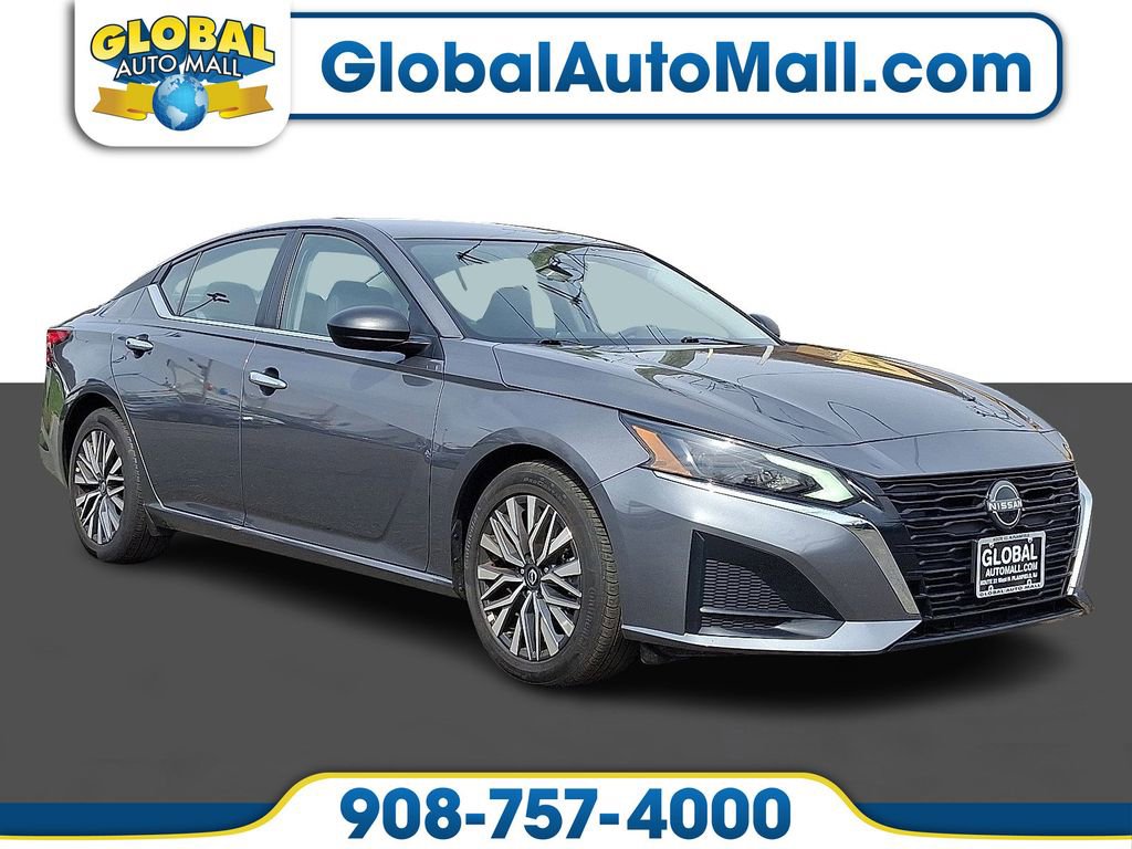 Used 2025 Nissan Altima 2.5 SV
