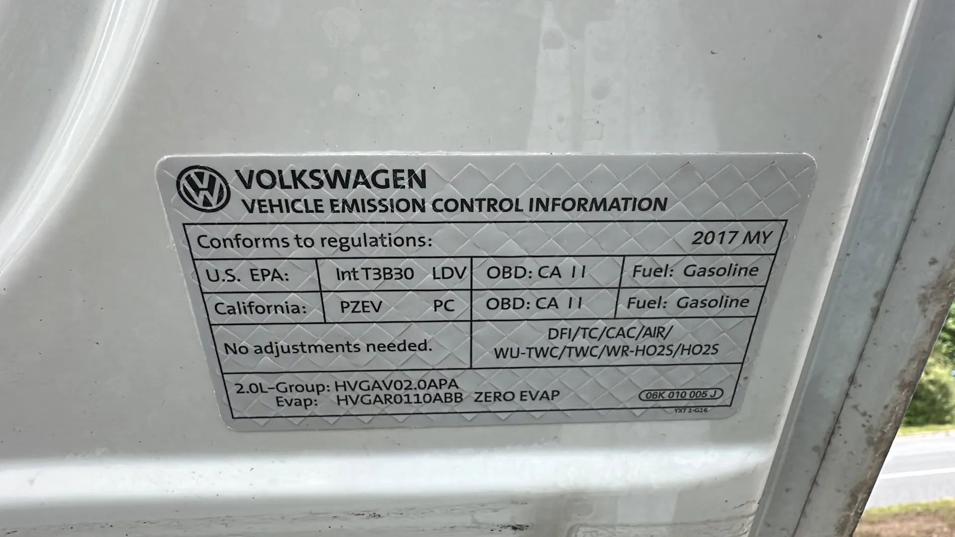 Used 2017 Volkswagen GTI SE FWD image 11