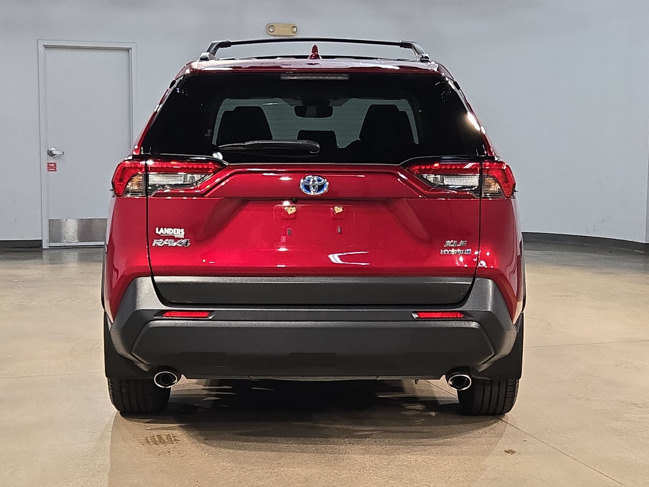 Used 2023 Toyota RAV4 XLE Premium AWD/4WD image 6
