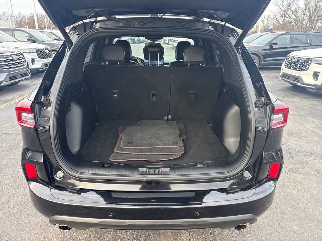 Used 2023 Ford Escape ST-Line w/ Tech Pack #1 image 12