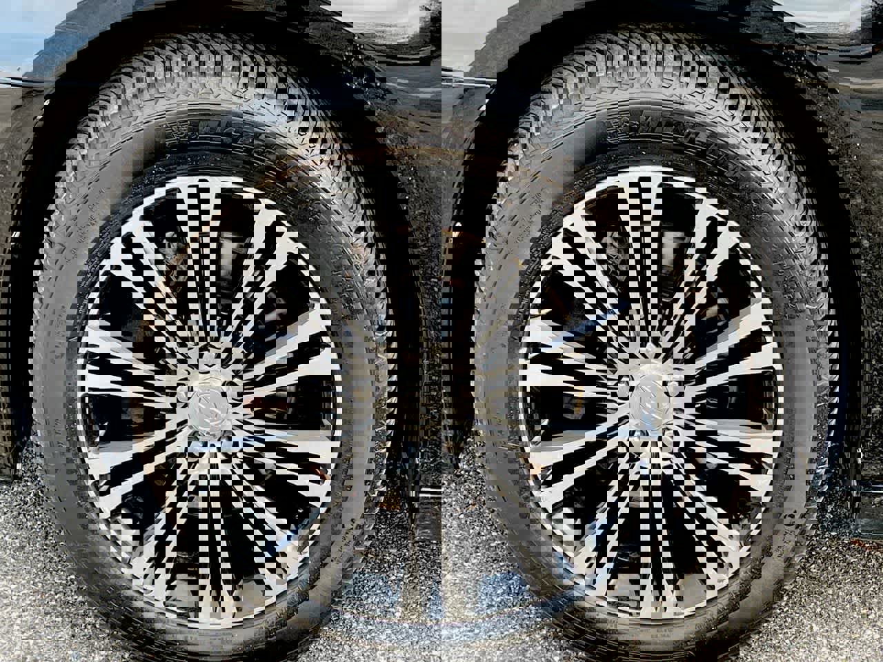 Used 2013 Chrysler 300 S image 34