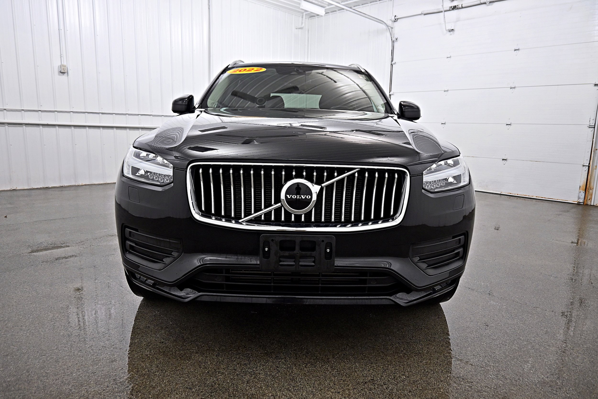 Used 2022 Volvo XC90 T6 Momentum w/ Climate Package image 12