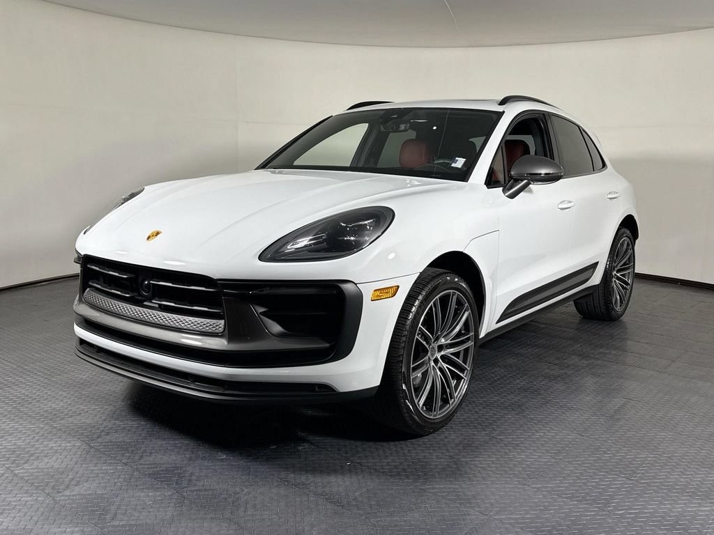 Certified 2023 Porsche Macan Turbo AWD/4WD image 1