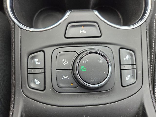 Used 2024 GMC Terrain SLT w/ Infotainment Package II image 33