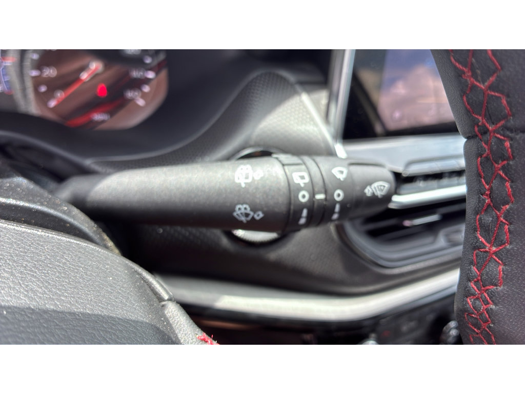 Used 2025 Jeep Compass Trailhawk AWD/4WD image 18