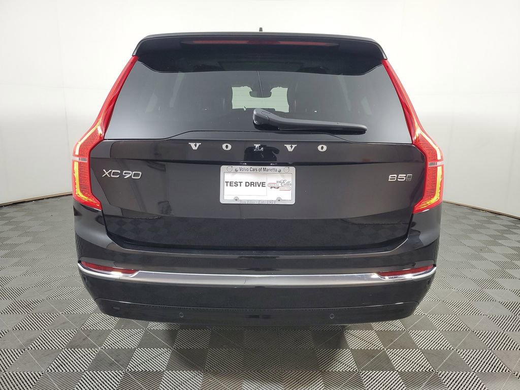 Certified 2025 Volvo XC90 B5 Core AWD/4WD image 5