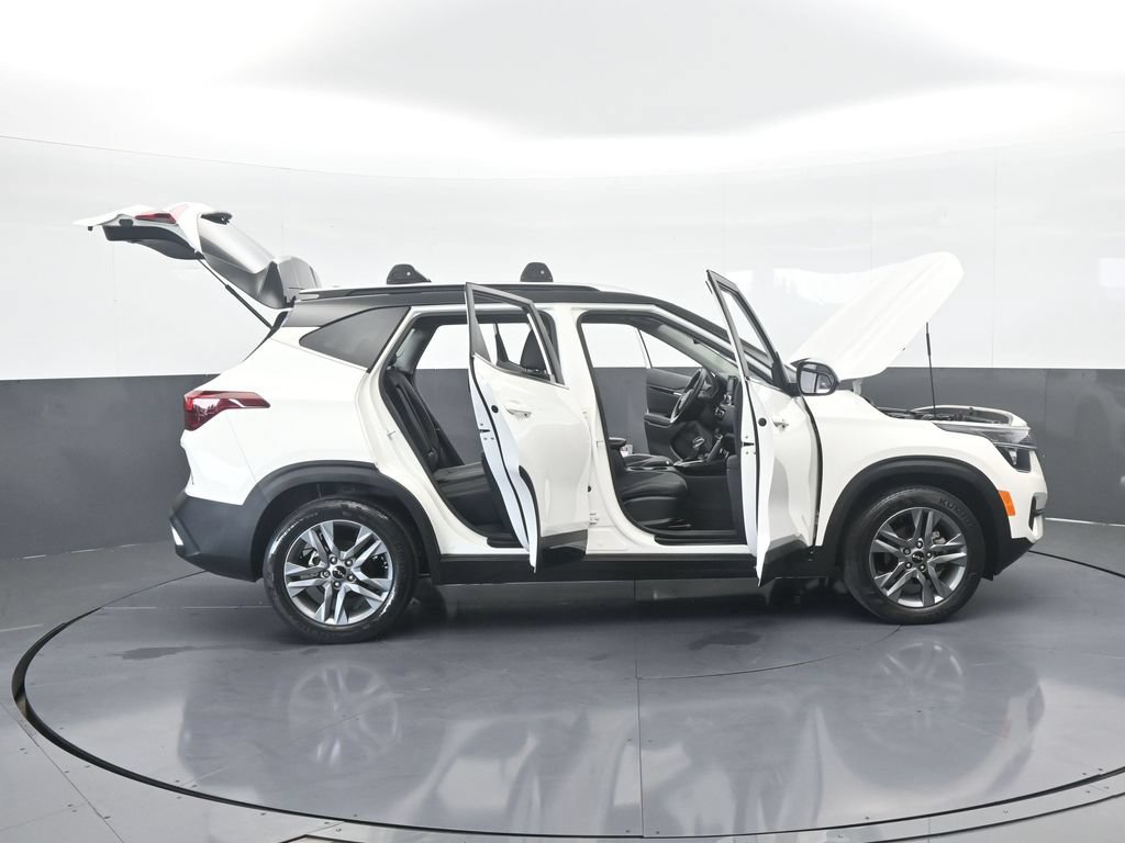 Used 2023 Kia Seltos S FWD image 71
