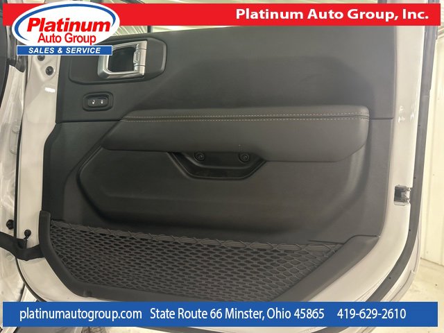 Used 2023 Jeep Gladiator Overland image 49