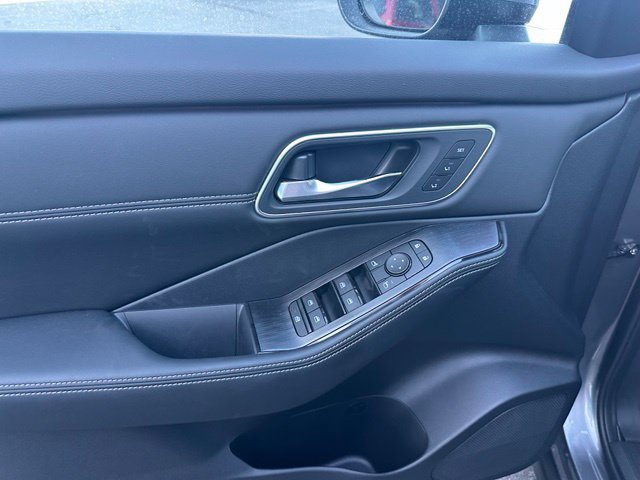 New 2026 Nissan Rogue Platinum AWD/4WD image 22