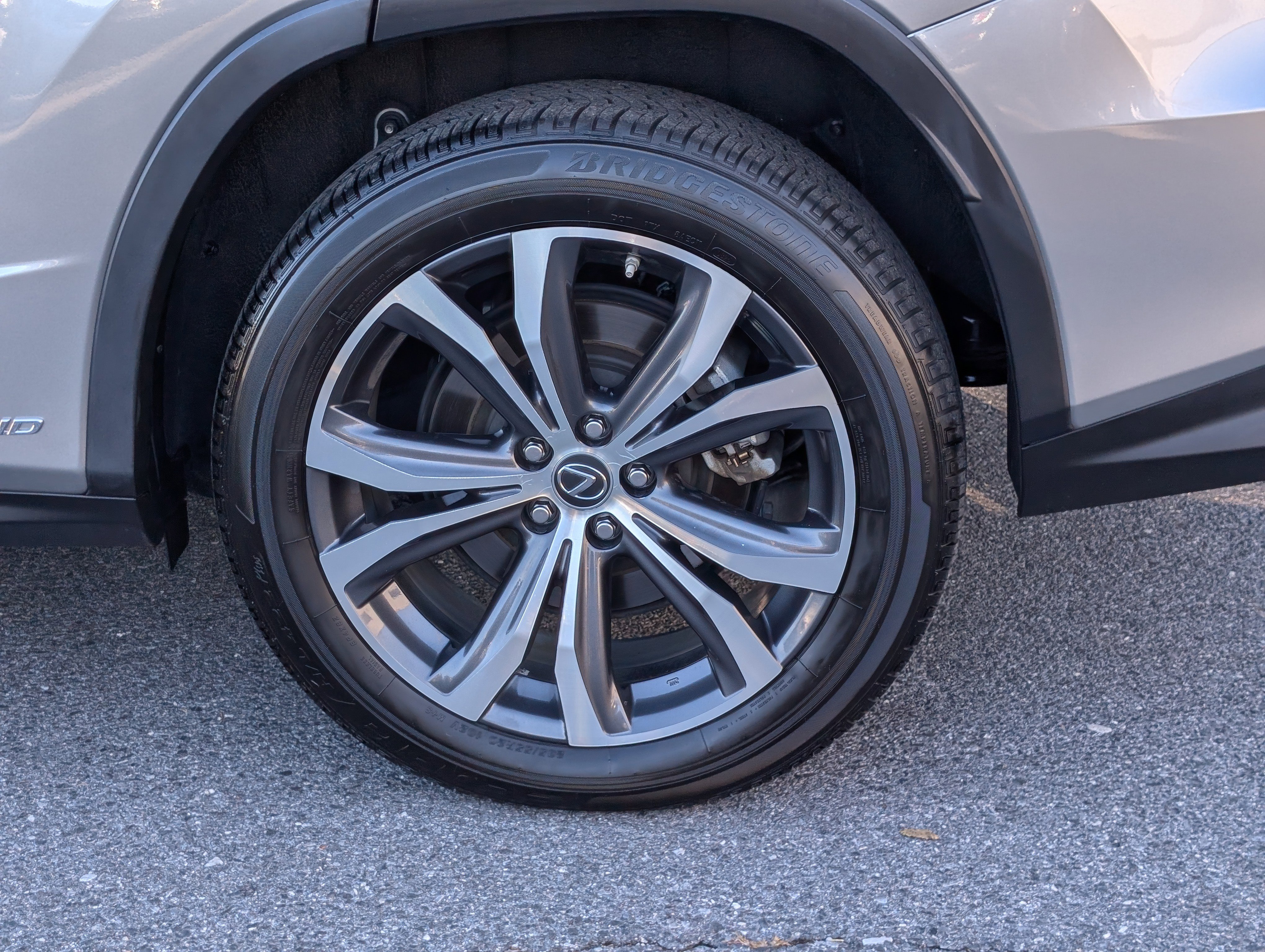 Used 2022 Lexus RX 450h AWD w/ Premium Package image 10