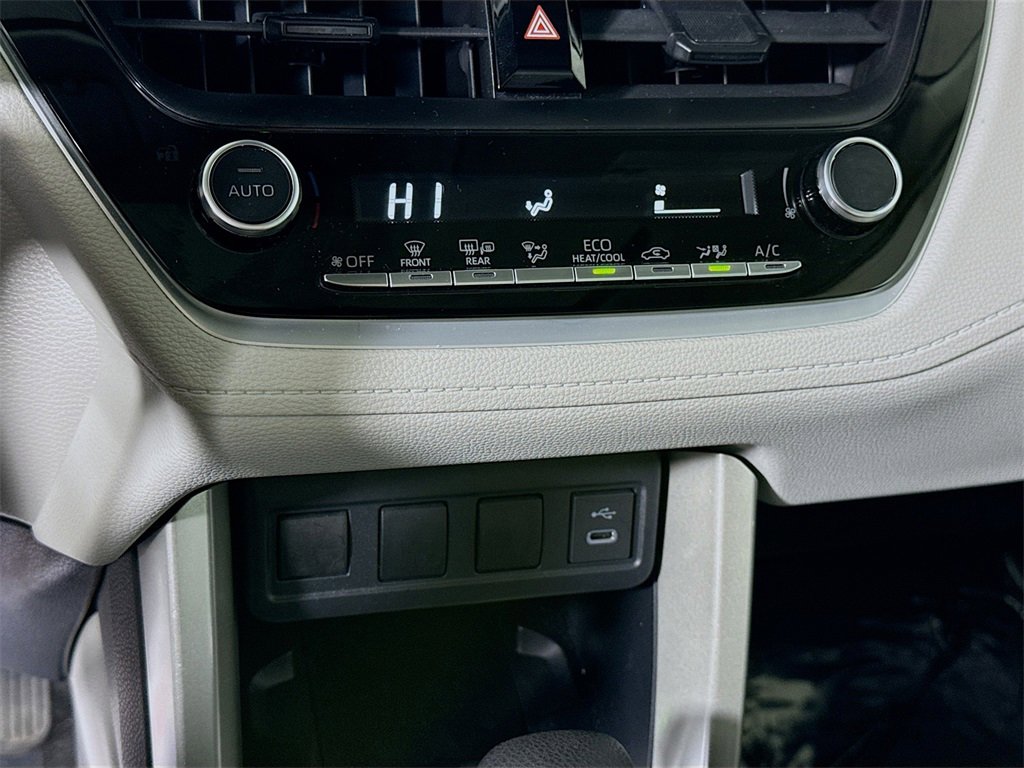 Certified 2024 Toyota Corolla Cross LE image 8