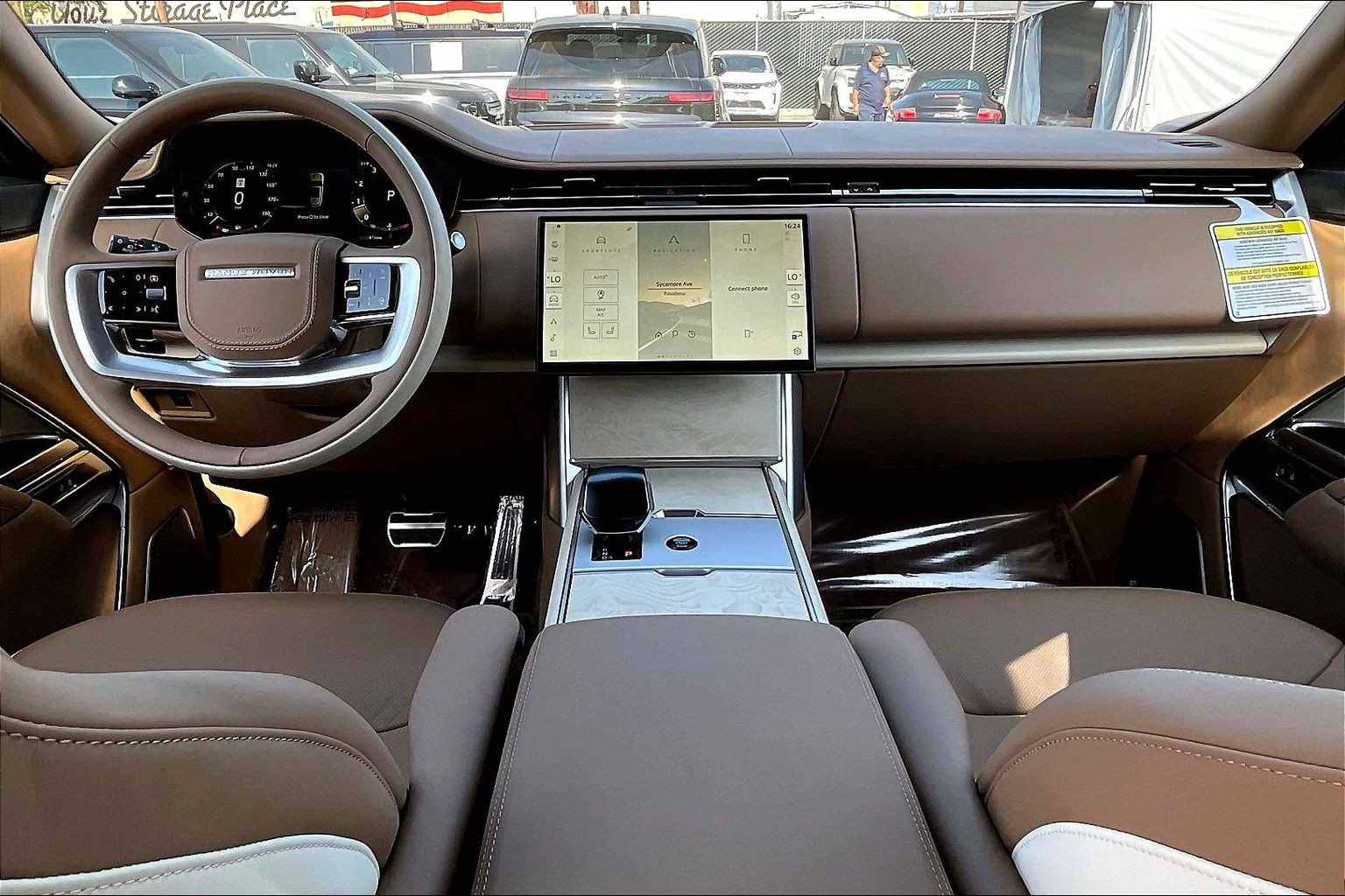 New 2026 Land Rover Range Rover SV AWD/4WD image 8