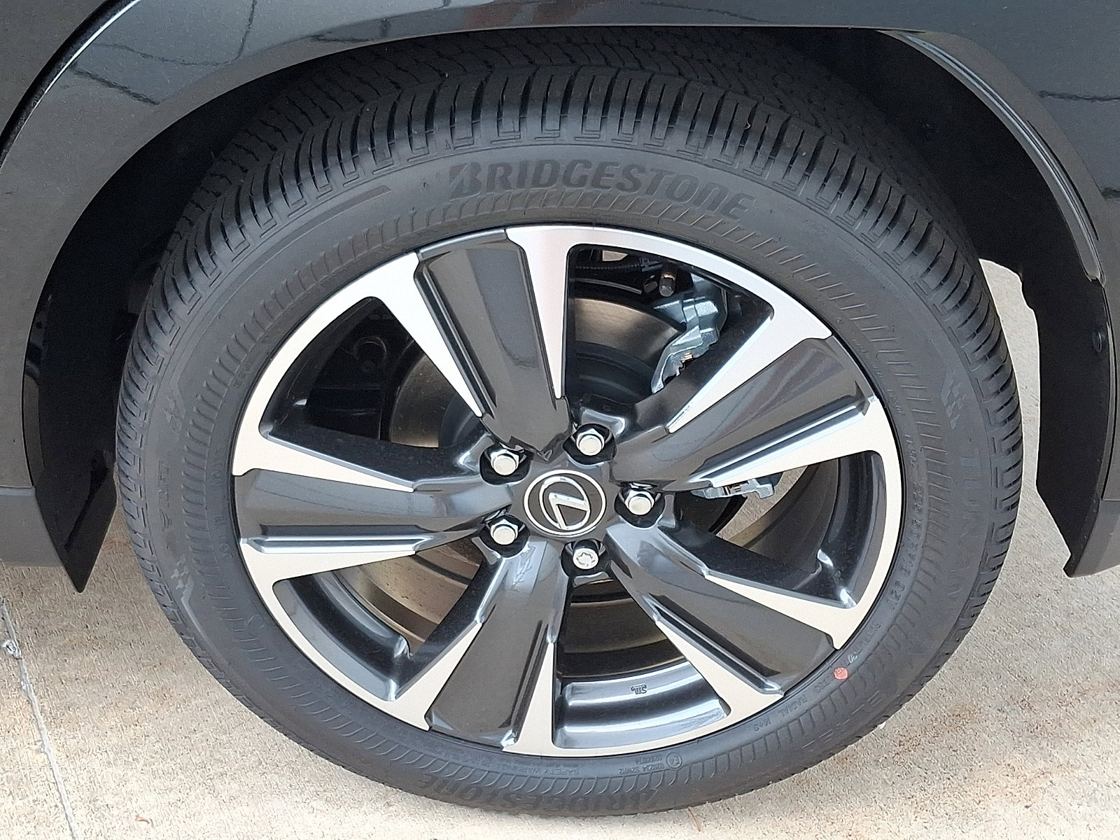 New 2026 Lexus UX 300h AWD image 5