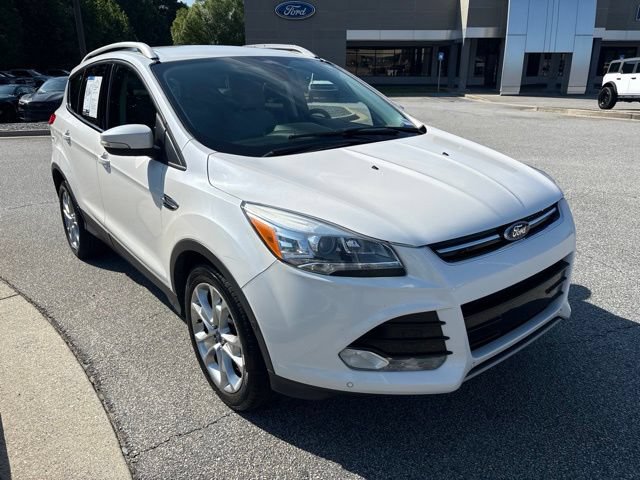 Used 2015 Ford Escape Titanium w/ Equipment Group 301A FWD image 2