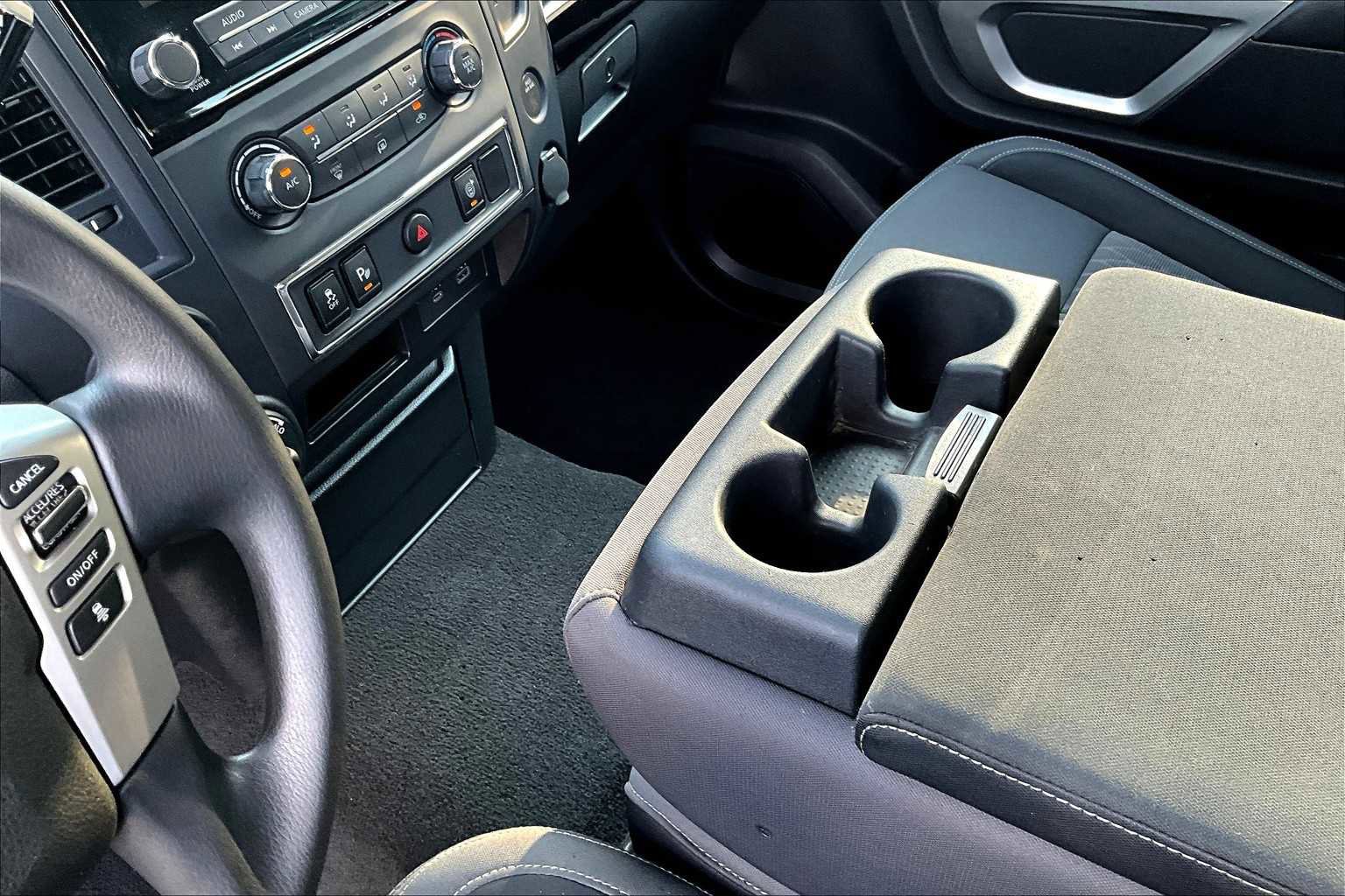 Used 2024 Nissan Titan SV w/ Accessory Utility Package image 29