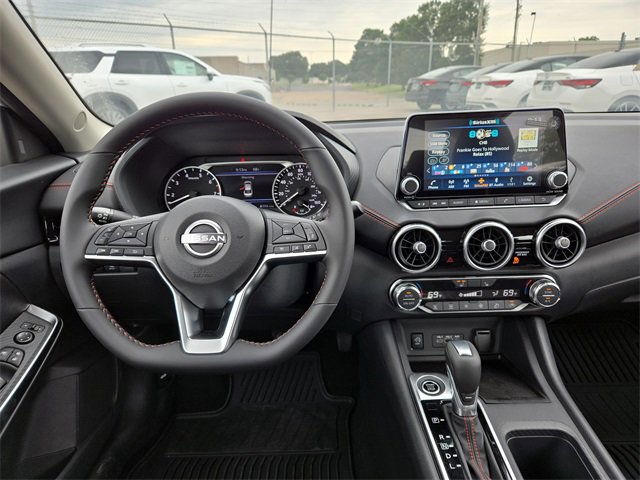 New 2025 Nissan Sentra SR w/ Midnight Edition image 12