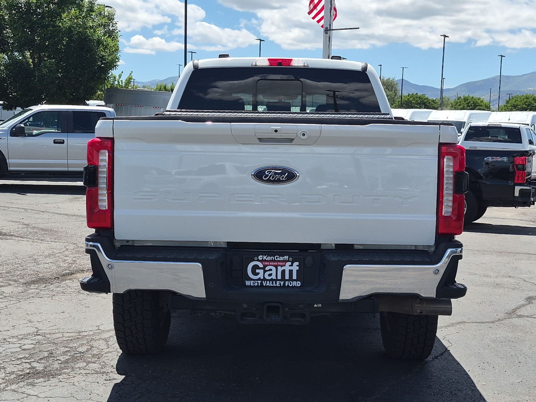 Used 2024 Ford F350 Lariat AWD/4WD image 5