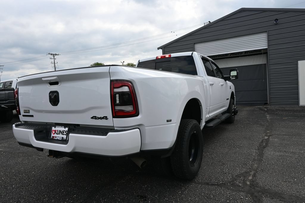 Used 2024 RAM 3500 Big Horn w/ Night Edition AWD/4WD image 12
