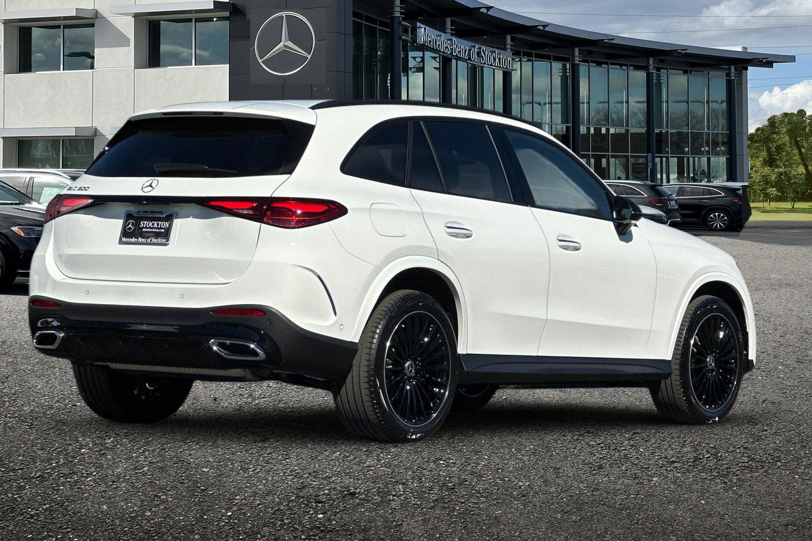 New 2026 Mercedes-Benz GLC 300 image 4