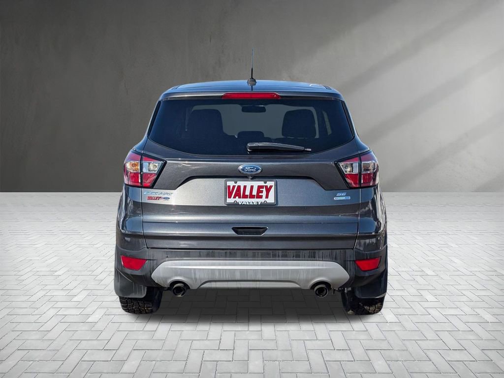 Used 2017 Ford Escape SE image 7