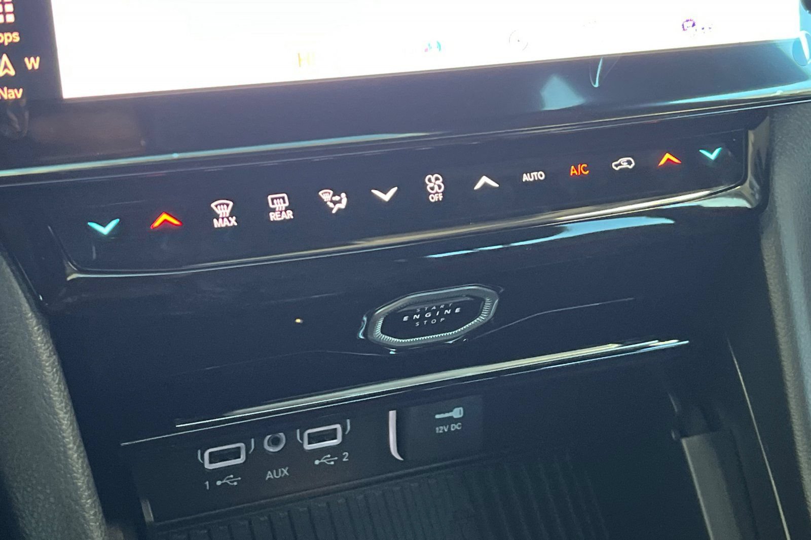 New 2026 Jeep Grand Cherokee Altitude AWD/4WD image 20
