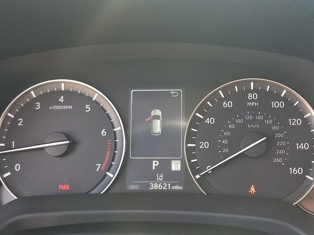 Used 2020 Lexus RX 350L Premium w/ Premium Package image 22