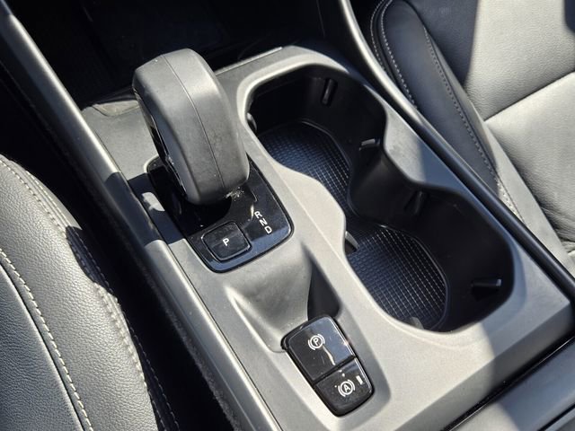 Certified 2024 Volvo XC40 B5 Core AWD/4WD image 19