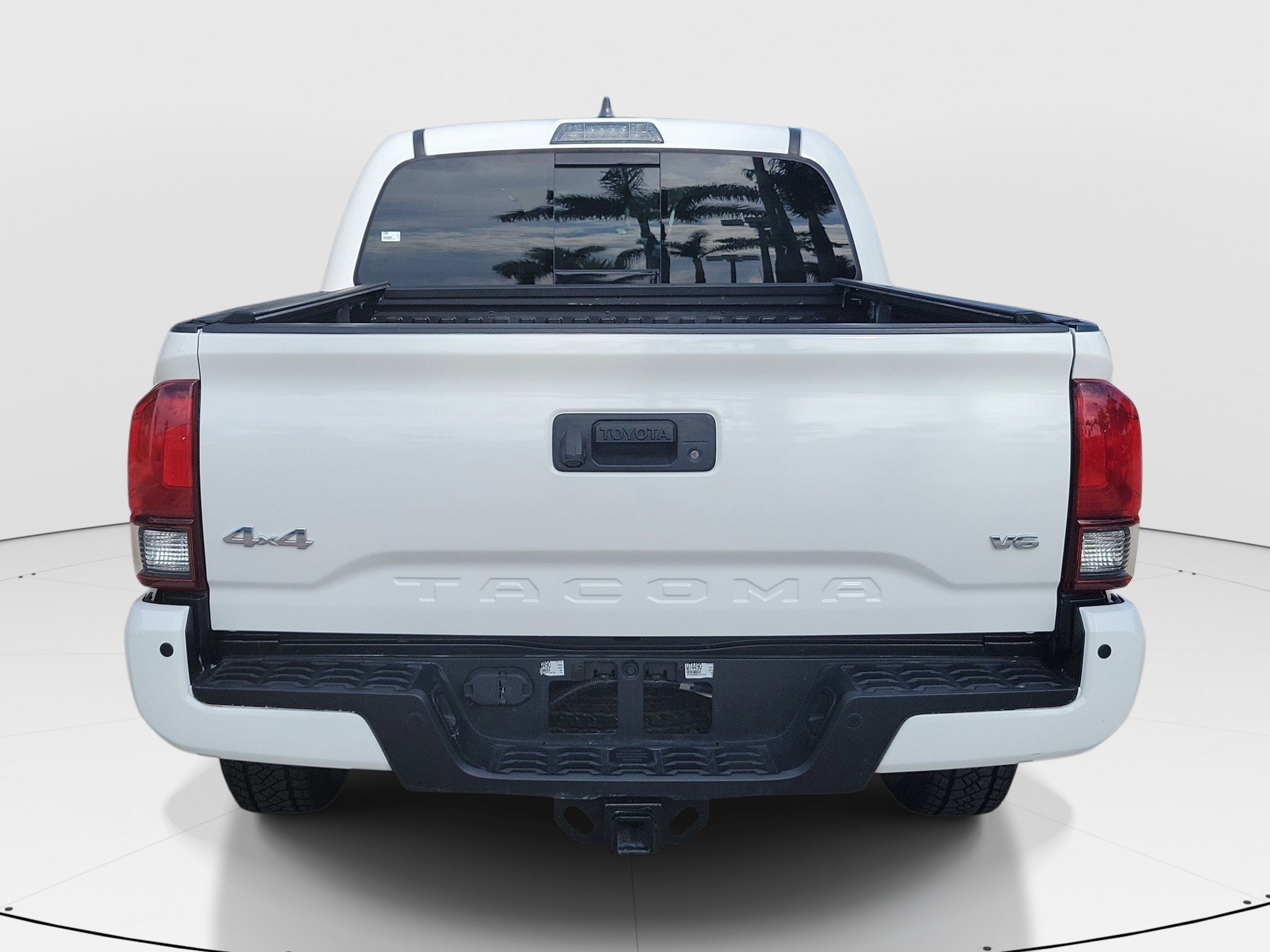 Used 2023 Toyota Tacoma SR5 AWD/4WD image 6